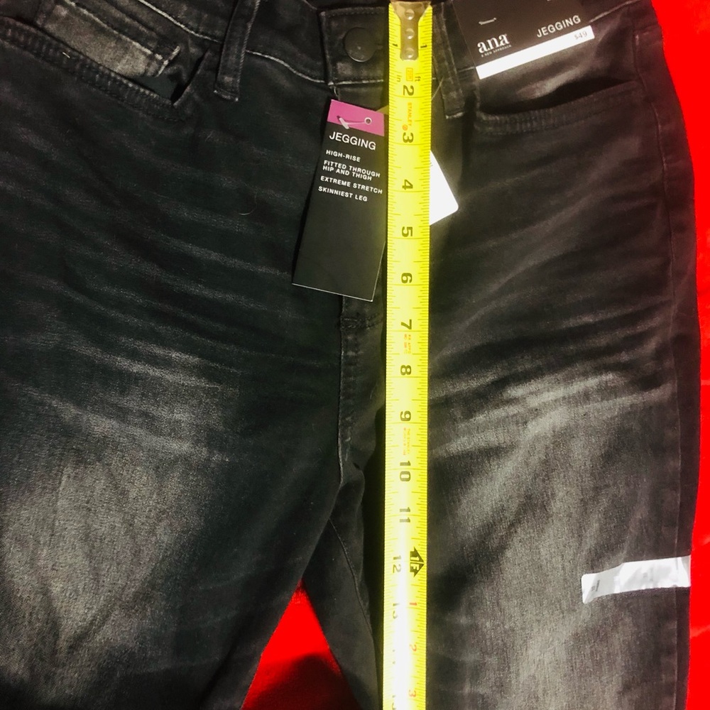 A.N.A. High Rise Jegging Black Size 10 Distressed Extreme Stretch Skinniest Leg - Picture 2 of 8